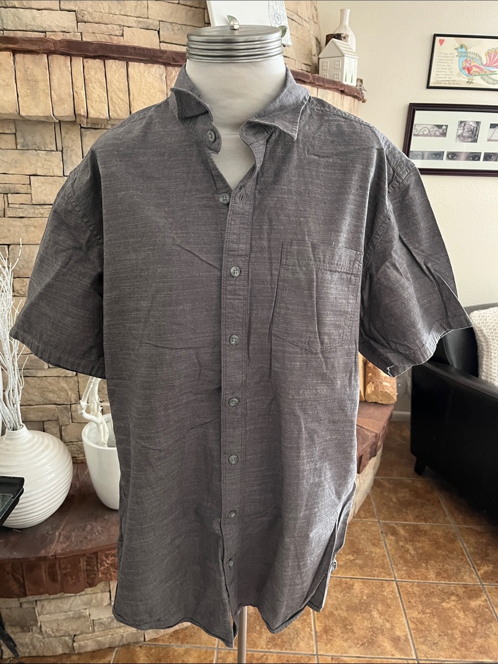 Eddie Bauer Men's Gray Short-Sleeve Button-Up Shirt Size Tall XL